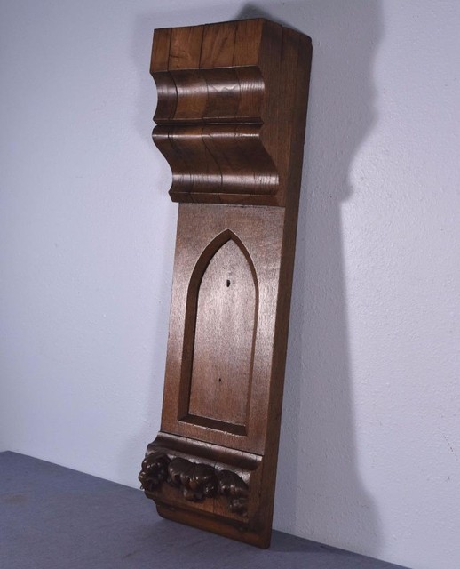 Antique French Gothic Revival Chestnut Wood Corbel/Beam/Pillar Antique French Gothic Revival Chestnut Wood Corbel/Beam/Pillar