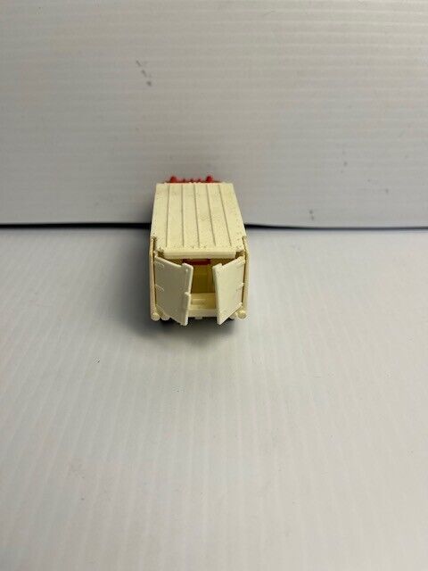 Picture 3 of 4