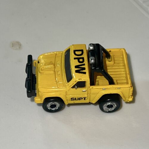 FUNRISE Micro Vintage 1989 Yellow/Black Datsun off Road Pickup Truck 4x4 “DPW” - Picture 4 of 5