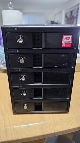 Parts Oyen Digital Mobius 5-Bay FireWire 800, eSATA, USB 3.0 Raid Hard Drive - Afbeelding 2 van 4