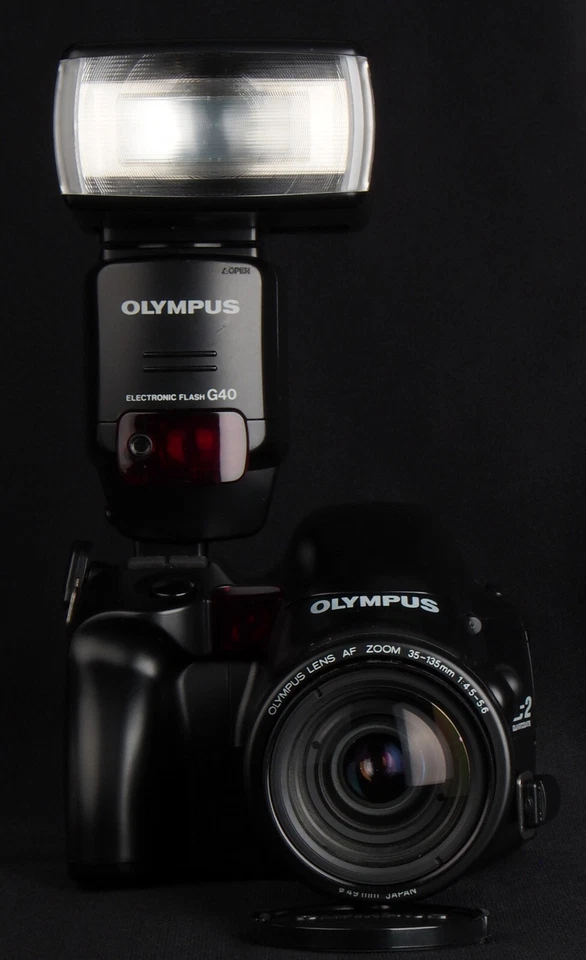 Olympus L-2QD 35mm Film Camera c/w AF 35-135mm f/4.5-5.6 ED Lens & G40 Flash Kit - Image 4 of 4