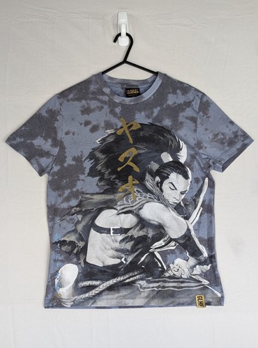 Primark x League Of Legends Yasuo Graphic All Over Print T-Shirt GLHF Gr. S