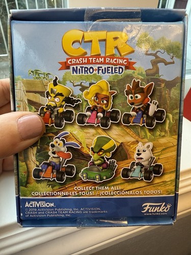Crash Bandicoot Crash Team Racing Nitro-Fueled Mystery Minis Polar Vinyl Figure - Foto 2 di 6
