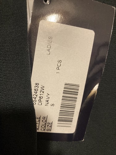 Devon & Jones Navy Short Sleeve Blouse Size Small NWT - Picture 2 of 5