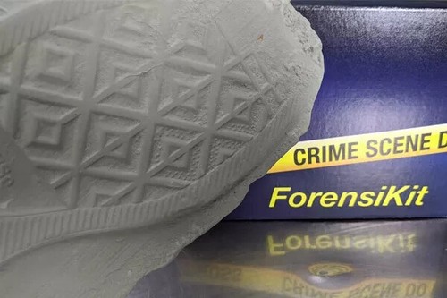 Forensikit: Footprint Casting Investigator Kit become a CSI Detective New