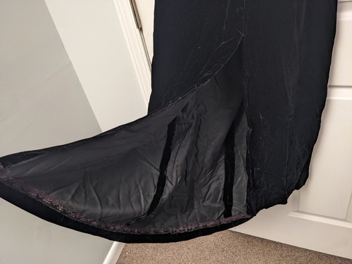 Vintage Women's Black Velvet Dress with Pearl Beading Halter Formal Size 16 - Picture 9 of 10