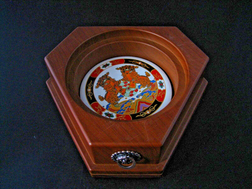 Chinese Shui Jing Fang Wooden Ashtray - Picture 2 of 7