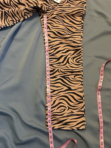 Wrangler Women's High Rise Wild West Purr Print Straight Jeans  size 30x28 - Bild 9 von 14