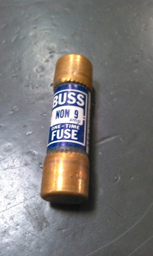 BUSS NON-9 ONE TIME FUSE, 250VAC, LOT OF 10 - Picture 4 of 6