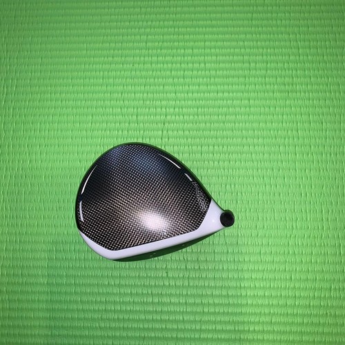 TaylorMade 2020 SIM Driver 10.5 degree Club Head only w/cover - Picture 3 of 5