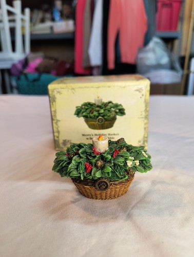 BOYD'S BEAR'S Treasure Box -Merry's Holiday Basket W Berry McNibble 392166 - Picture 1 of 9