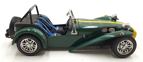 Kyosho 1/18 Scale Diecast DC14525T - Caterham Super Seven - Green - Picture 5 of 6