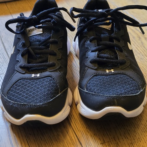 Under Armour Assert 6 Laufschuhe, Größe 3,5 Jugend - Bild 5 von 11