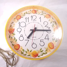Spartus Peach Flowers Metal Electric Wall Clock Working Vintage Kitchen Decor 