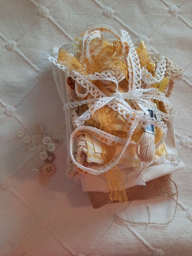 Yellow Gold Needlework Bundle Vintage Linen Embroidery Lace Floss Scrap Craft - Picture 14 of 14