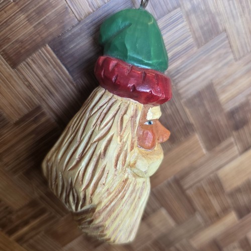 Madera Tallada Aspecto Santa Adorno de Navidad 4" x 2" Decoración de Vacaciones Papá Noel - Imagen 6 de 7