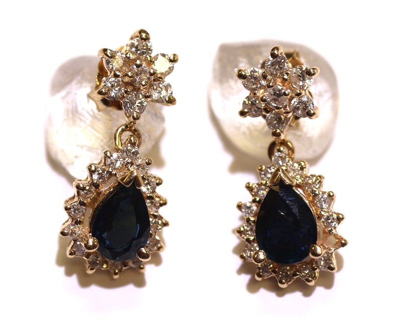 14k Yellow Gold .82ct natural diamond pear dangle Sapphire gemstone earrings