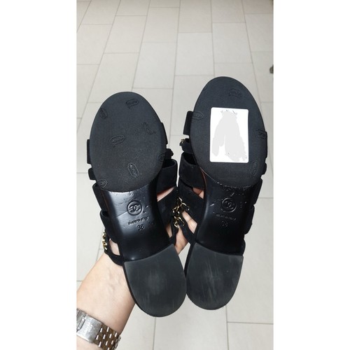 Chanel Black Suede Chain Open Toe Flat Sandals Sz.38 - Picture 5 of 6