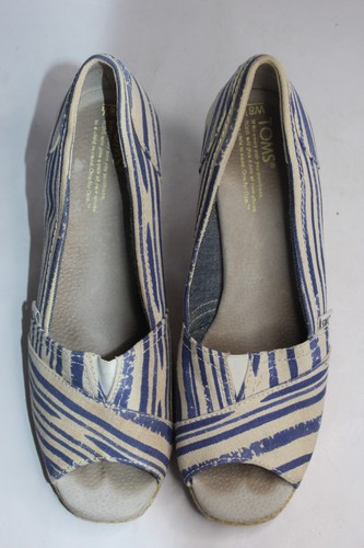 Scarpe sandali con zeppa comodi TOMS donna taglia 8,5 blu marrone punta aperta - Foto 3 di 9