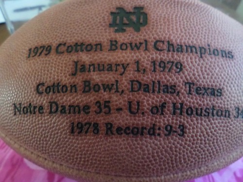 Joe Montana Signed Wilson Football 1979 Cotton Bowl with Case Upper Deck Sticker - Picture 4 of 7