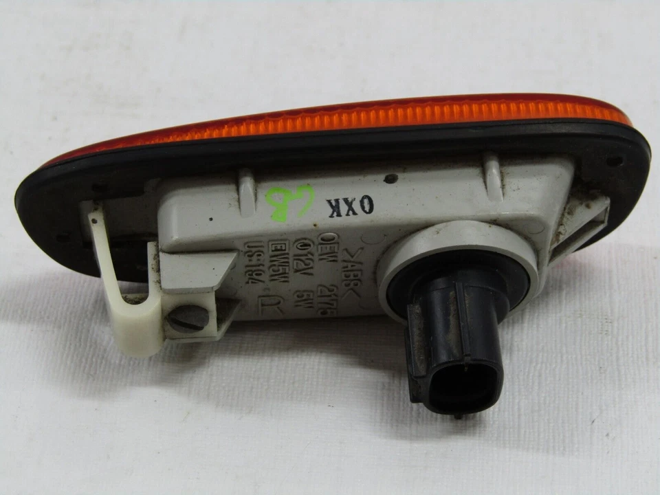 2000 - 2007 斯巴鲁 Impreza 转向信号灯右翼挡泥板 OEW2175 原始设备制造商 — 第 2/3 张图片