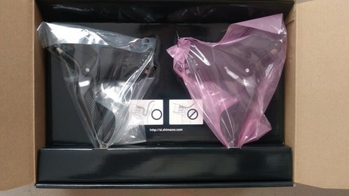 Shimano Ultegra ST-6870 Di2 11-Speed Double STI Lever Set NIB - Picture 2 of 4