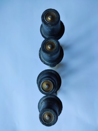 Set if 4 NOS injectors for classic SAAB 900 9321662 Bosch 0437502056 also... - Picture 2 of 6