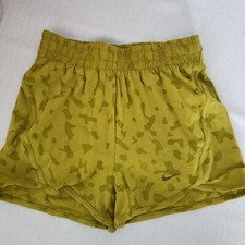 NWT NIKE Green Camo Camoflauge Shorts Kids M Loose Fit