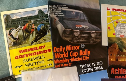 WEMBLEY: COLECCIÓN DE FOLLETOS ANTIGUOS DE WEMBLEY RALLY GALGO FÚTBOL ETC - Imagen 2 de 6