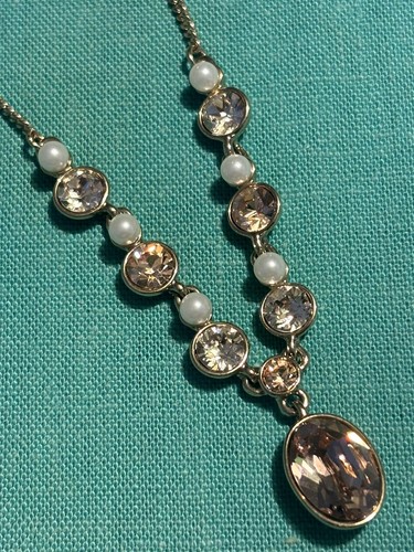 Givenchy Drop Pendent Blush Pink And Pearls Signed Necklace NWT - Picture 1 of 7