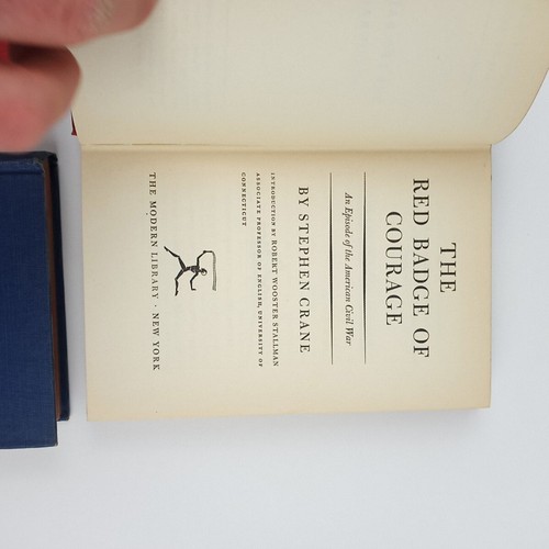 Lot of VTG 4 Modern Library Classics - Chekhov, D. H. Lawrence, Faulkner, Crane - Picture 9 of 13