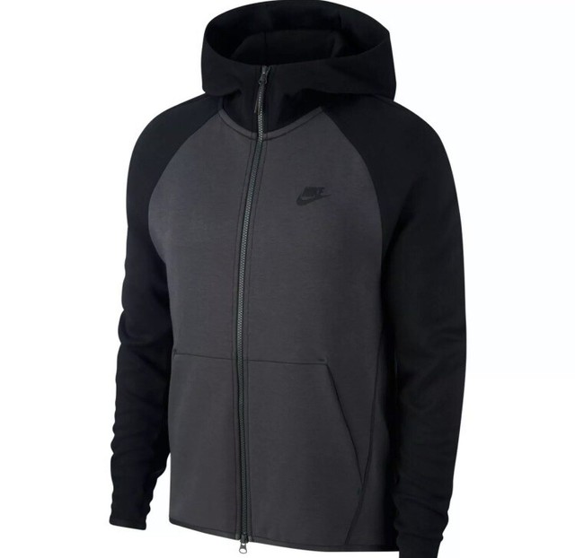 black and anthracite tech fleece