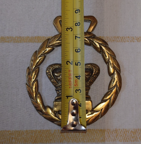 Peerage England Royal Family Kings Crown Horse Brass - Picture 4 of 4