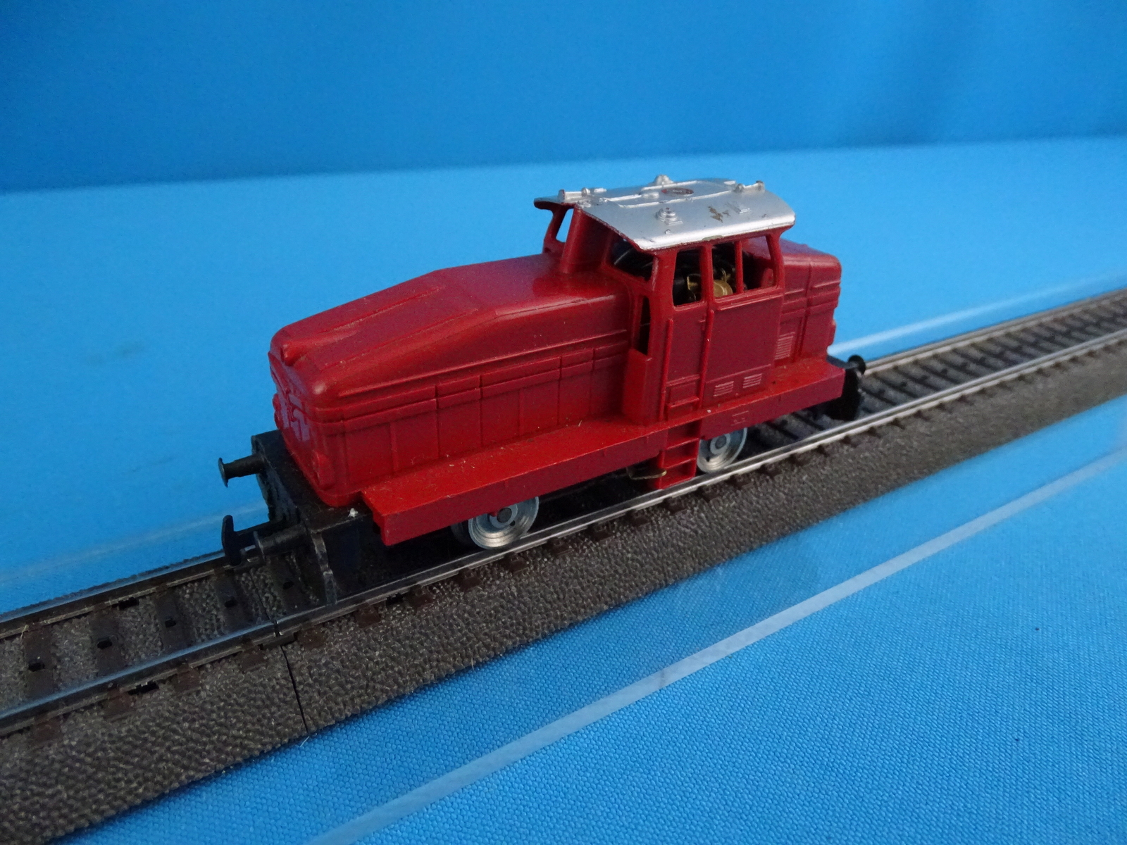 PRIMEX 3079 DB Diesel Locomotive DHG 500 RED Hand Switch PRIMEX 3079 DB Diesel Locomotive DHG 500 RED Hand Switch