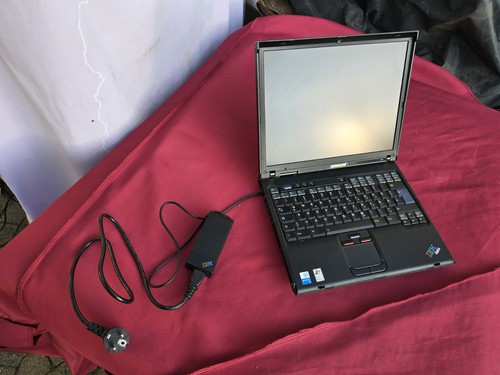 IBM ThinkPad Laptop Computer XP Professional, Typ: 1858 - Bild 11 von 16
