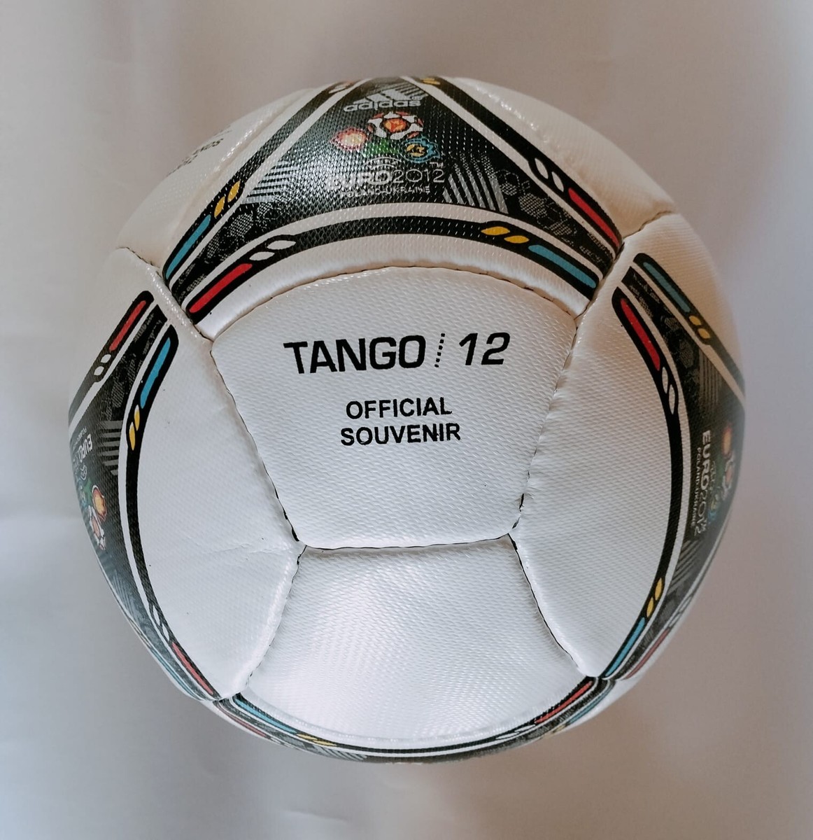2012 U-20 女子 ワールドカップ adidas Tango 12 ボール NEW ADIDAS TANGO 12 OFFICIAL SOUVENIR MATCH BALL WHITE UEFA