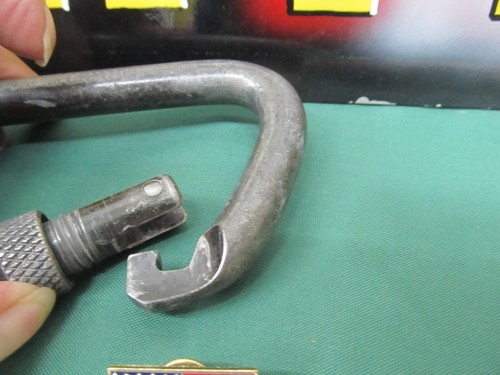 Mosquetón de bloqueo de tornillo Omega Pacific EE. UU. UL Clasificado NFPA 1983 01ED 72G 4,5" - Imagen 7 de 8