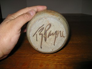 Vintage-Studio-Art-Pottery-Signed-Bud-Vase-8-034-tall