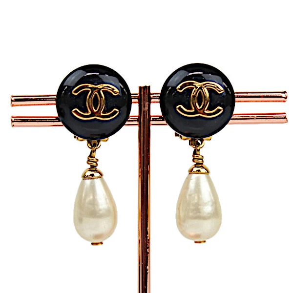 chanel earrings jewelry box