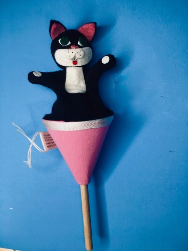 Cono emergente de marioneta de gato negro Moravska Ustredna, hecho en la República Checa - Imagen 8 de 10