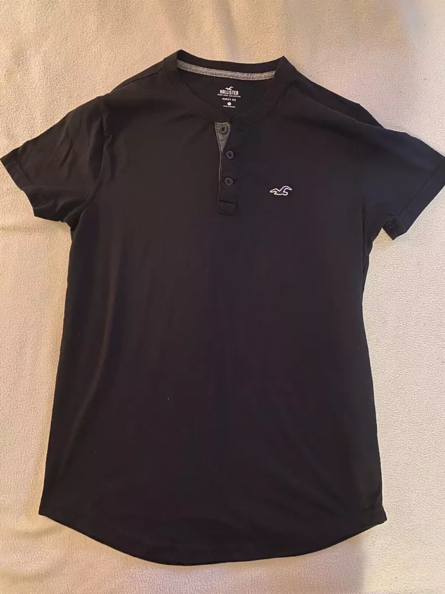 Hollister Mens Small NWOT Henley Tee Must Have Collection Black, black bird