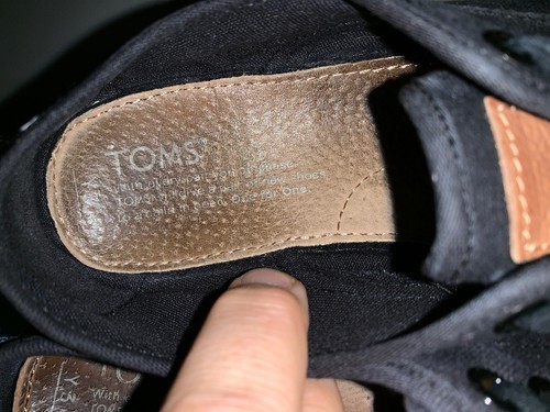 TOMS All Black Canvas Sneakers Skateboard Lace Up Girls Boys Shoes Sz 3Y 3 👣b7 - Picture 8 of 12