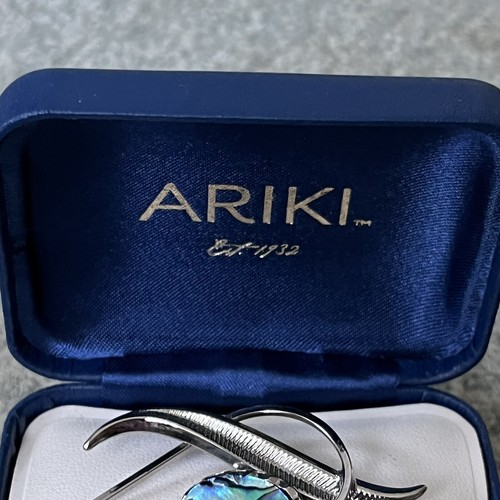 Ariki NWT Pays Shell Pin - Picture 6 of 15