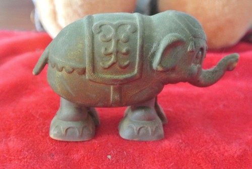 Vintage Elephant Figurine Toy Moving Feet Painted Plastic Animal Walker - Picture 3 of 5