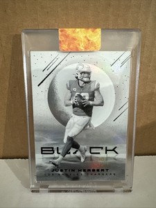 2022 Panini Black White Night - Justin Herbert #WN-4