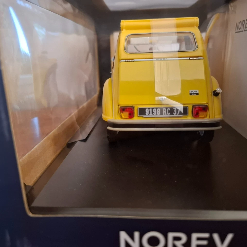 CITROEN 2CV 6 club jaune mimosa de 1979 NOREV 1/18e ref 181496 - Photo 4/4