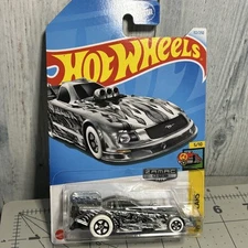 Hot Wheels MUSTAN FUNN CAR ZAMAC HW ART CARS 5/10