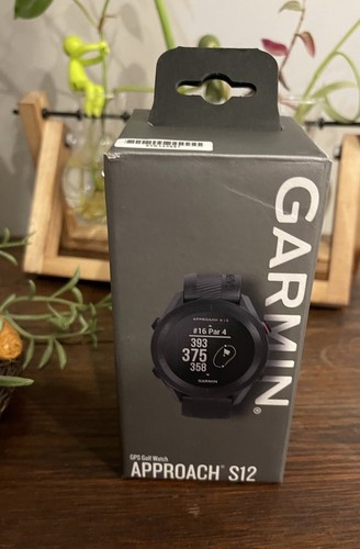 Garmin Approach S12 GPS Golf Watch Black 010-02472-00 New In Box - Picture 6 of 7