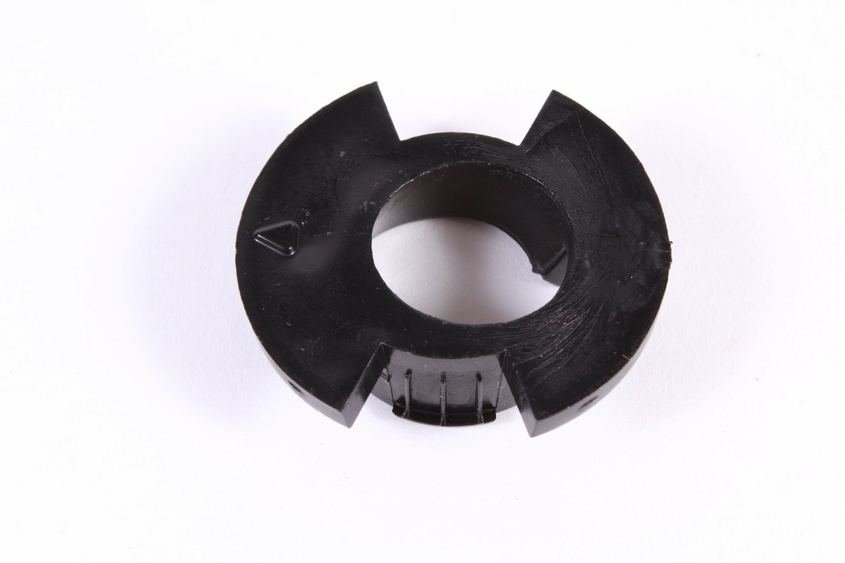 中古室内保管　ピッチングマシン　新品バネ 2本付き Genuine Husqvarna 532195227 Steering Bushing Fits AYP Craftsman