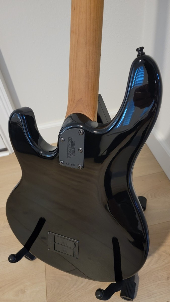 【訳あり】MUSICMAN StingRay 4 USA Music Man StingRay 4 H Bass Black 1995 – Chicago Music Exchange